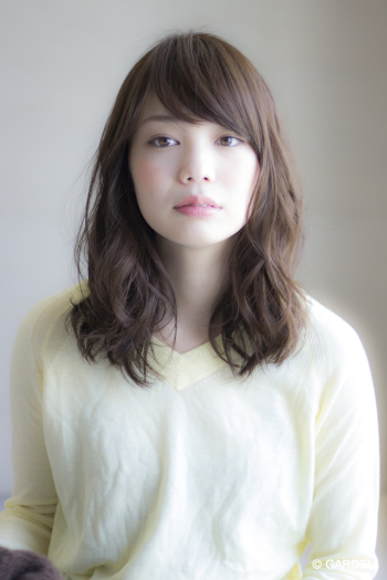 Ramie 大人かわいい エアウェーブミディアム 寺尾拓巳 Garden Hair Catalog 原宿 表参道 銀座 美容室 ヘアサロン ガーデン