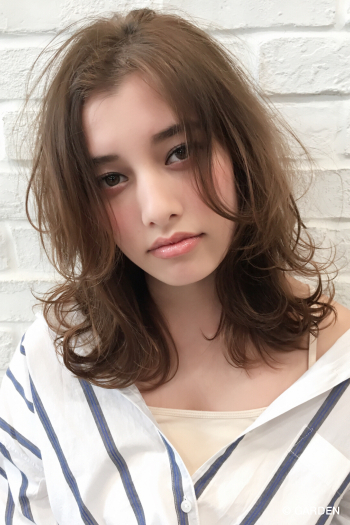 大沼圭吾 重めミディアムに飽きた人のための 軽めミディアムのパーマスタイル Garden Hair Catalog 原宿 表参道 銀座 美容室 ヘアサロン ガーデン