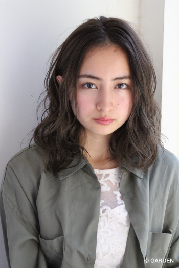 Garden伊藤愛子 外国人風エアウェーブミディ Garden Hair Catalog 原宿 表参道 銀座 美容室 ヘアサロン ガーデン